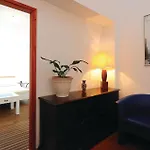 5 Bedroom Amazing In Casa de Férias Debeljak