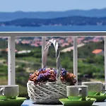 5 Bedroom Amazing In * Debeljak