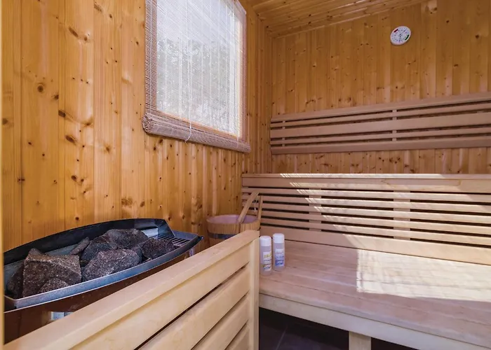 Σπίτι διακοπών 5 Bedroom Amazing In