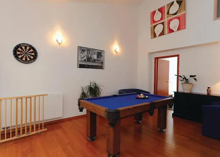 5 Bedroom Amazing In Σπίτι διακοπών
