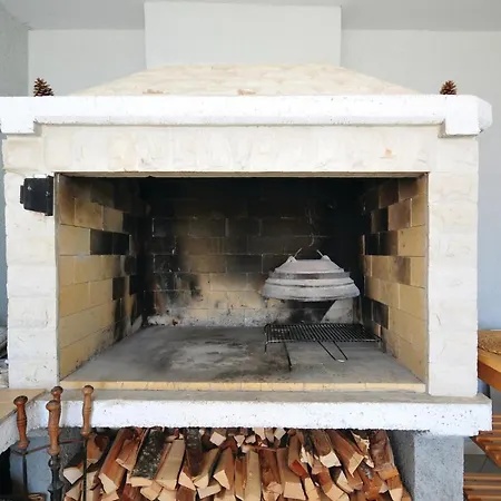 5 Bedroom Amazing Home In Debeljak *