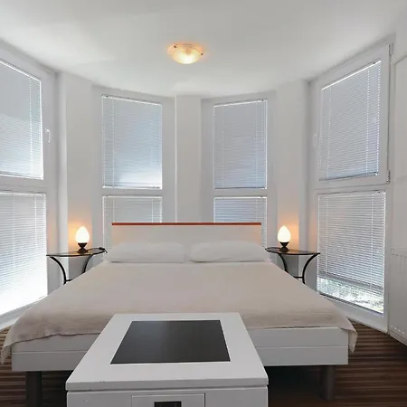 5 Bedroom Amazing Home In Debeljak * Debeljak