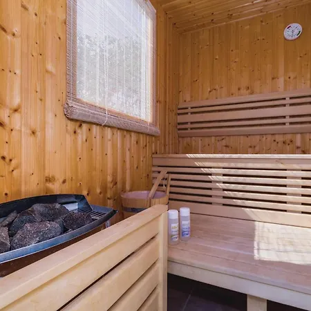 بيت للعطل Luxurious In With Sauna