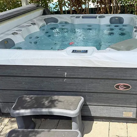 Luxurious In With Sauna بيت للعطل Debeljak